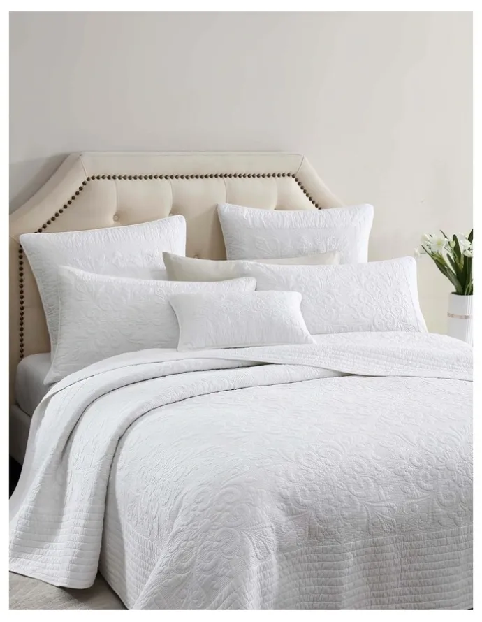 Private Collection Aerin Bedspread in Ivory