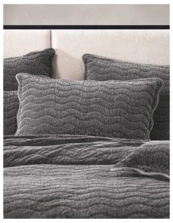 Private Collection Indianna Coverlet in Grey