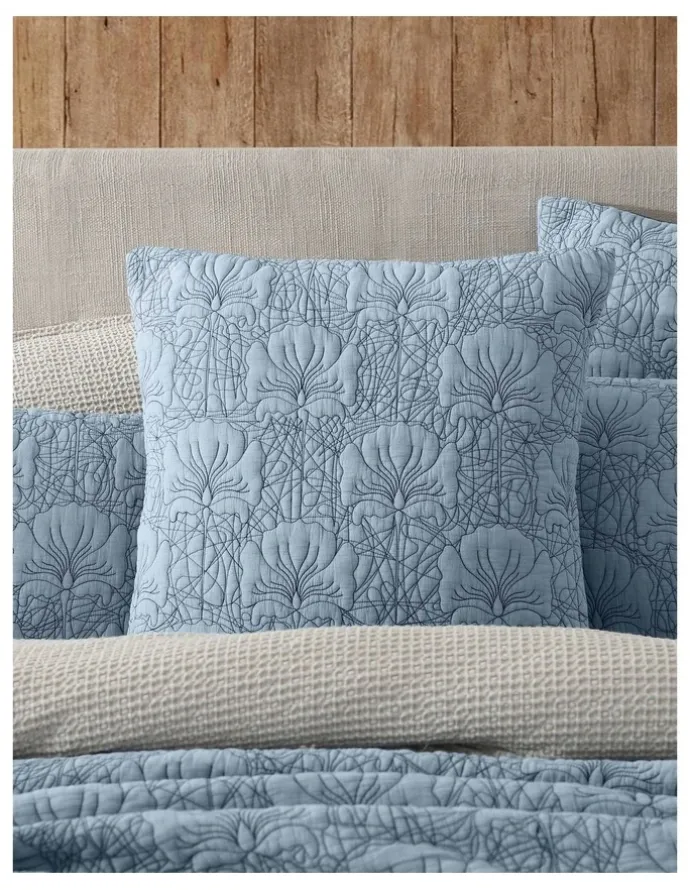 Private Collection Lilian Bedspread Coverlet Set in Blue