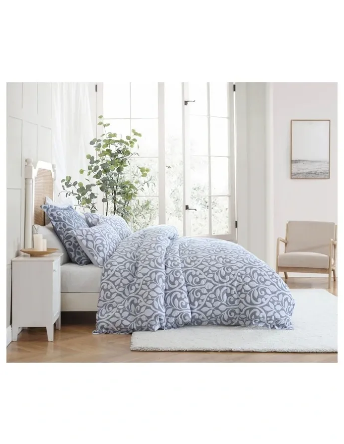 Private Collection Marina Quilt Cover Set in Blue