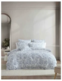 Private Collection Quinn Quilt Cover Set in Blue