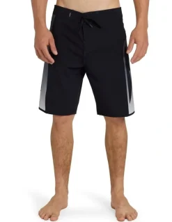 Quiksilver Surfsilk Holmes 20 Boardshorts In Black Holmes