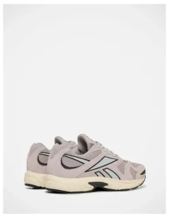 Reebok Premier Road Plus Vi Sneakers in Nude