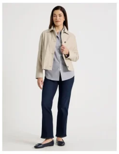 Regatta Long Sleeve Short Jacket With Collar in Neutral