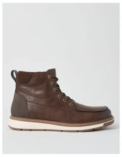 Regatta Nolan Lace Up Boot in Dark Brown