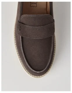 Regatta Quebec Flat Shoes in Brown
