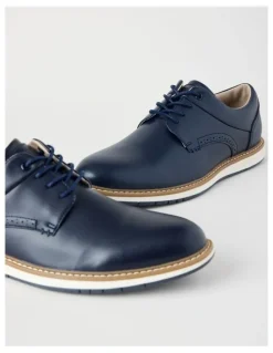 Regatta Storm Comfort Leather Lace Up in Navy