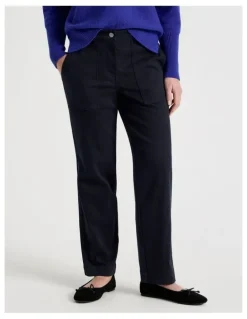 Regatta Utility Stretch Pant With Patch Pockets in Navy