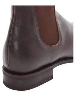 R.M.Williams Comfort Craftsman Regular Fit Shoes in Chestnut