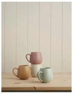 Robert Gordon Hug Me Mug in Matt Pink