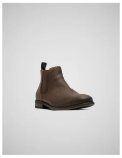 Rodd & Gunn Ealing Chelsea Boot in Chocolate