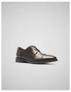 Rodd & Gunn Riverton Derby Shoe in Nero