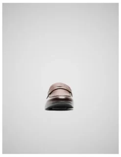 Rodd & Gunn St James Loafer in Cognac