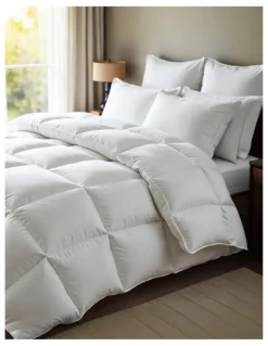 Royal Comfort 800GSM Hotel Weight Down Alternative Quilt in White