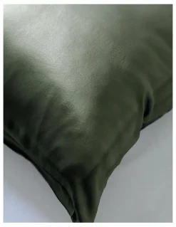 Royal Comfort Soft Silk Luxurious Hypoallergenic Pillowcase Twin Pack in Green