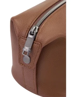 Samsonite Classic Leather Wash Bag in Cognac