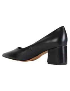 Sandler Idol Heeled Shoes in Black Leather