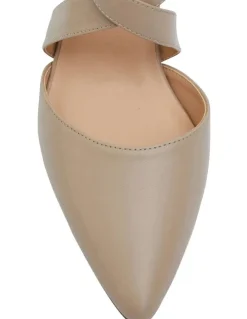 Sandler Kara Heeled Shoes in Nude Leather