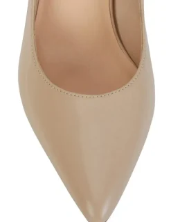 Sandler Octavia Heeled Shoes in Nude Leather