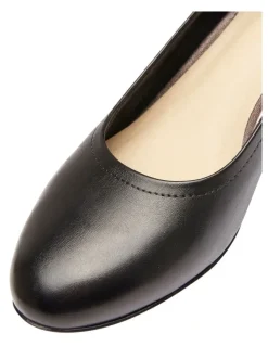 Sandler Ollie Heeled Shoes in Black Leather