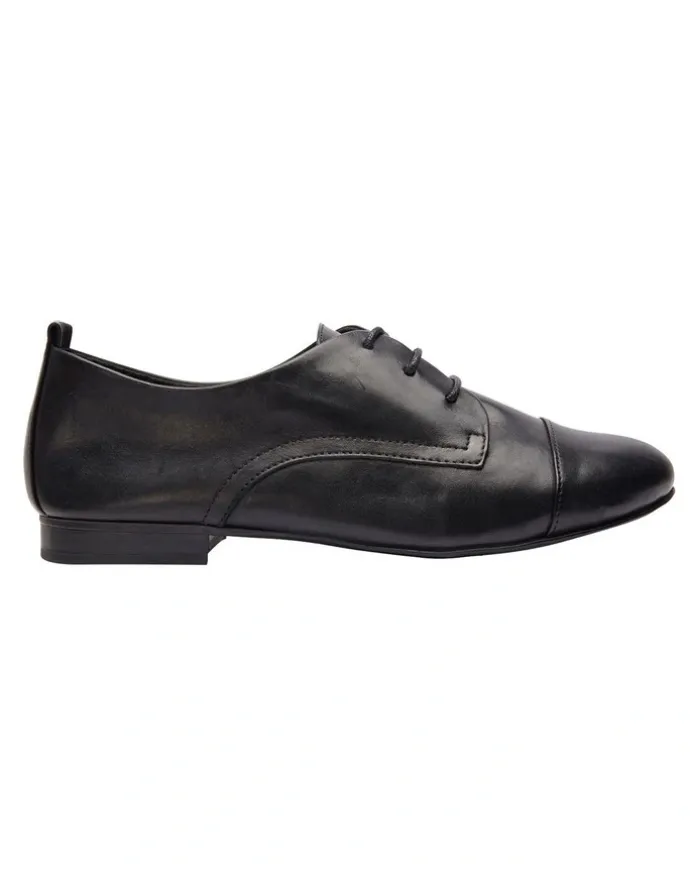Sandler Utah Flat Shoes in Black Leather