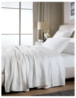 Sheridan Cotton Waffle Blanket in Snow