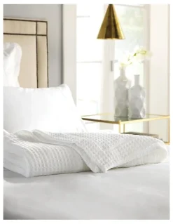 Sheridan Cotton Waffle Blanket in Snow