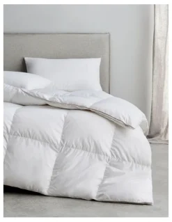 Sheridan Pure Indulgence 95/5 Quilt in Snow