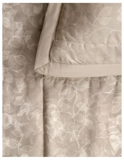 Sheridan Saunders Bed Cover in Garden