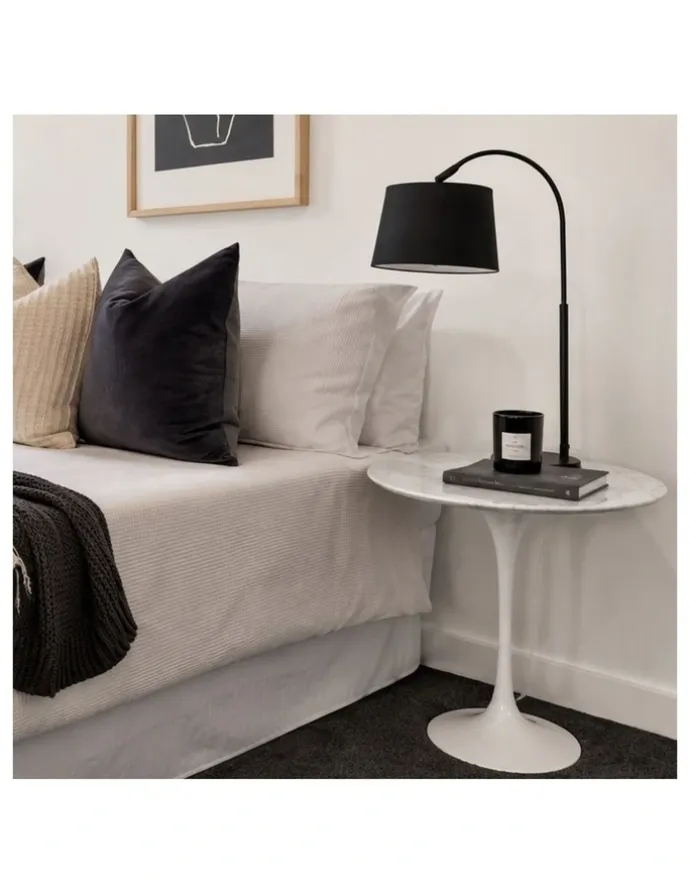 SK Designer Living Replica Eero Saarinen Tulip Round Marble Side Table in White