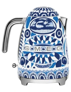 Smeg Dolce & Gabbana 50's Style KLF03DGBAU Kettle in Blu Mediterraneo