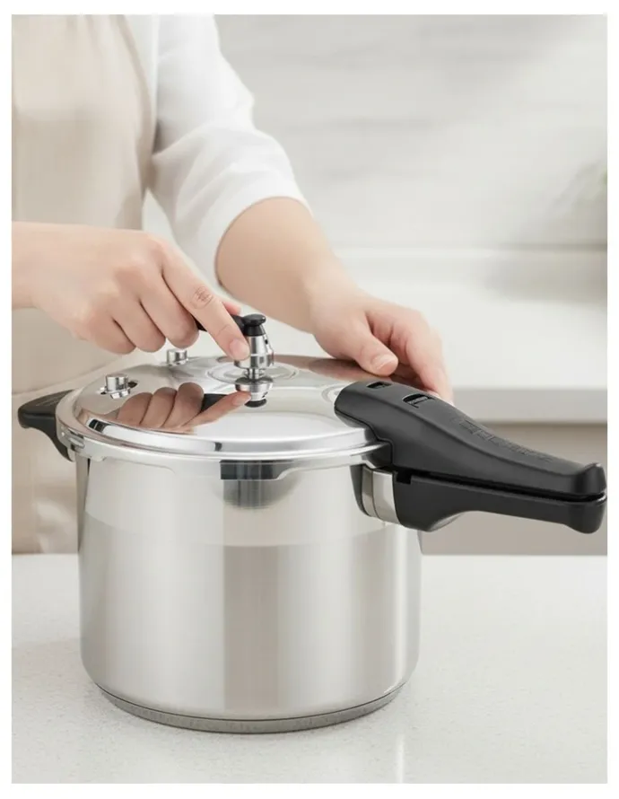 Soga International SOGA 10L Commercial Grade Stainless Steel Pressure Cooker With Seal