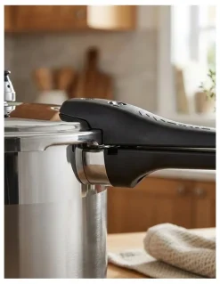 Soga International SOGA 10L Commercial Grade Stainless Steel Pressure Cooker With Seal