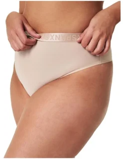 Spanx Sheer Power-Thong in Champagne Beige