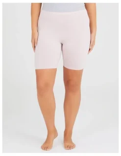 Taking Shape Bamboo Anti Chafe Crop Short Pale Blush