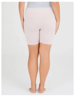 Taking Shape Bamboo Anti Chafe Crop Short Pale Blush