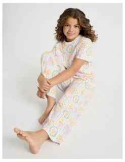 Tilii Floral Short Sleeve T-Shirt & Pants Pyjamas in Cream