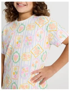 Tilii Floral Short Sleeve T-Shirt & Pants Pyjamas in Cream