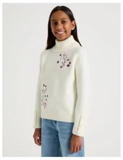 Tilii Knitted Jumper with Embroidery in White