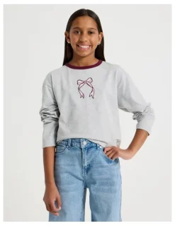 Tilii Oversized Tee with Flower Embroidery in Light Grey