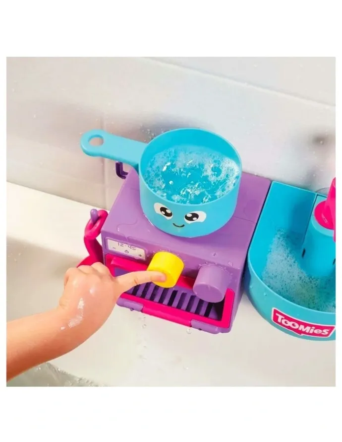 TOMY Toomies Bubble And Bake Bathtime Kitchen Toy Set (18 Months +)