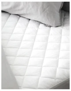 Tontine Classic Cool Dry Comfort Mattress Protector in White