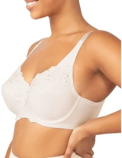 Triumph Embroidered Minimizer Underwire Bra