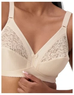 Triumph Kiss of Cotton Wirefree Bra in Beige
