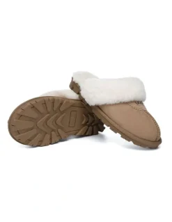 UGG Australian Shepherd Scuff Waffle Slipper in Chestnut