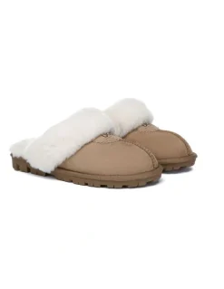 UGG Australian Shepherd Scuff Waffle Slipper in Chestnut