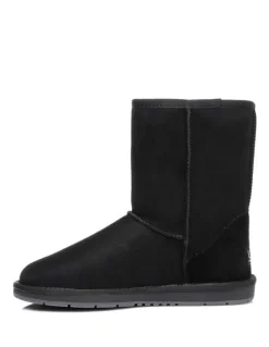 UGG Australian Shepherd Short classic Boots in Black
