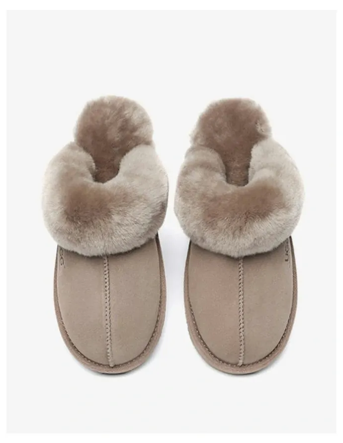UGG Australian Shepherd Special Muffin Slipper in Brown
