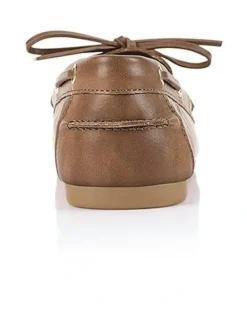 Verali Brody Boat Shoes in Tan Distressed