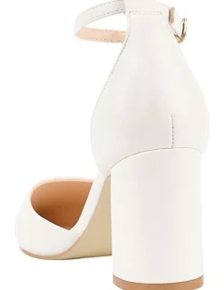Verali Eli Closed Toe Block Heels in Chalk